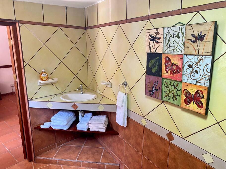 3-Bedroom Villa With A Jacuzzi Ноорд Экстерьер фото